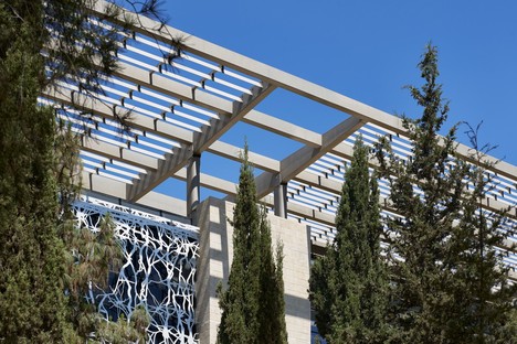 Foster + Partners：SAFRA脑科学中心，耶路撒冷