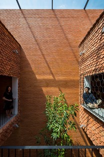 CTA创意建筑师：越南Ta雷竞技下载链接y Ninh的2hien House