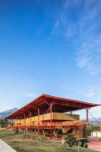 Mazzanti：Plaza del Cauca社区和运营中心