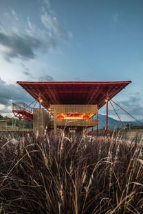 Mazzanti：Plaza del Cauca社区和运营中心