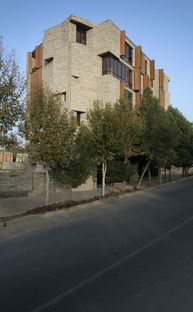 Mehdizadeh: #raybet官网Mahallat的再生覆层建筑