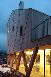 Modus 雷竞技下载链接Architects：Castelrotto的艺术家居住和工作室