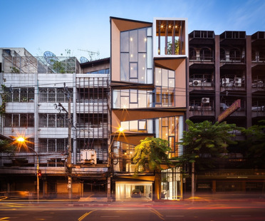 Siri House，由IDIN建筑师在曼谷翻新雷竞技下载链接