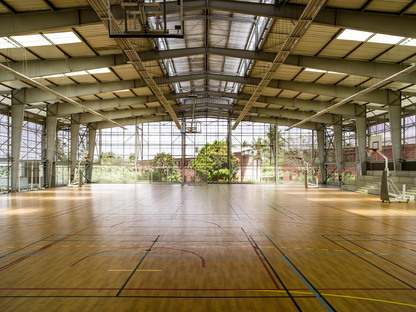 Koffi＆Diabaté建筑师的Abidjan的生物气候体育馆