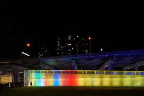 热演讲，Leuwebb项目的光线安装多伦多城市灯raybet官网