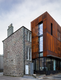 Faithlie Centre，由Moxon Architects在Fraserb雷竞技下载链接urgh，英国的转型