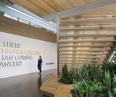 SRG Partnership的Knight癌症研究大楼是LEED白金级建筑
