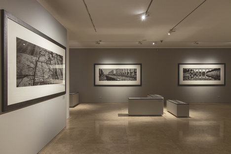 Radici是Josef Koudelka的展览在罗马的Ara Pacies