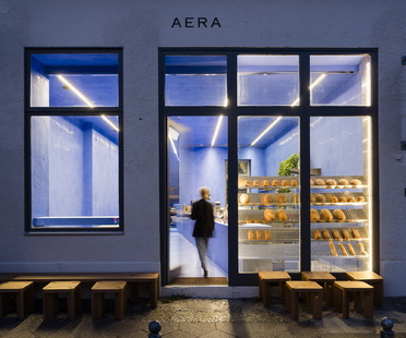 Gonzalez Haase AAS建#raybet官网筑公司设计Aera，一家位于德国柏林米特的面包店