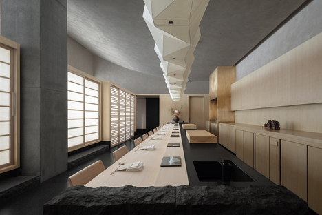 由自然时代艺术设计公司设计的深圳Shoku tei寿司餐厅