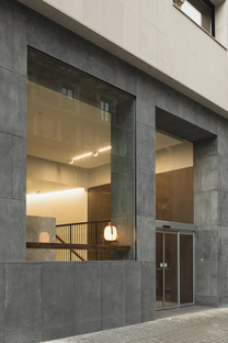 Miriam Castells Studio翻新巴伦西亚BBVA银行总部