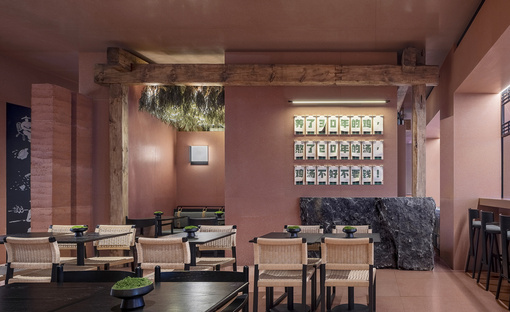 原始的鸡肉餐厅由《自然时代时报》艺术设计工作室在中国深圳市