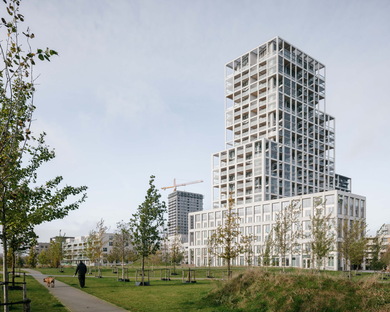 Zuiderzicht，由KCAP和EVR-Architecten设计的可持续塔