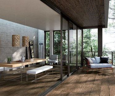 瓷器木地板：房屋温暖，舒适的气氛