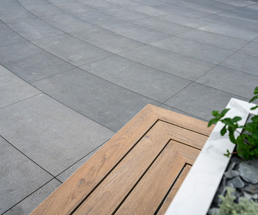 技术创新与陶瓷品质:Granitech活动地板的效益与预防
