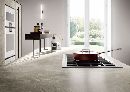 优雅而实用的厨房：Sapienstone台面，灰色的阴影
