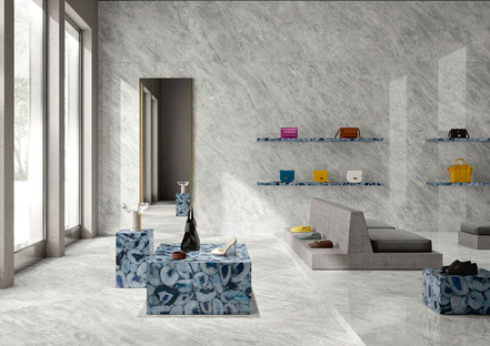 全新Ultra Ariostea大理石材质，适用于具有个人精致风格的房间
