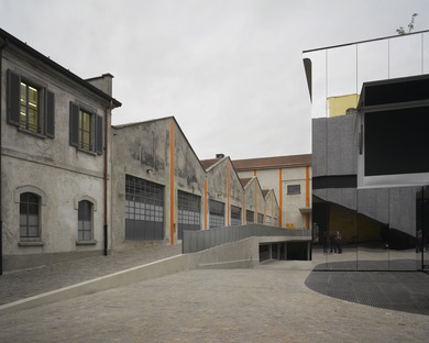 在米兰，一家翻新的酿酒厂成为OMA Rem Koolhaas的Fondazione Prada