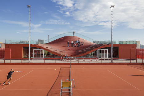 网球俱乐部的房屋与Polimero EPDM热涂层