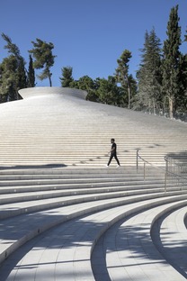 Mount Herzl Memorial Hall，Kimmel Eshkolot建筑师的铝制砖建筑雷竞技下载链接