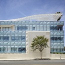 Belzberg 雷竞技下载链接Architects在加利福尼亚州Gores Group HQ的新的低迷玻璃立面