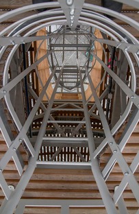 布拉格的木材，钢和有机玻璃礼堂