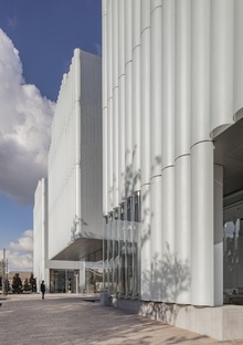南希和里奇金德博物馆的façade玻璃和多层丙烯酸