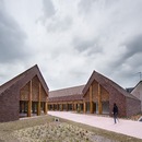 Lemoal建筑事务所在Cabourg的社交中心设计了木材和陶土雷竞技下载链接