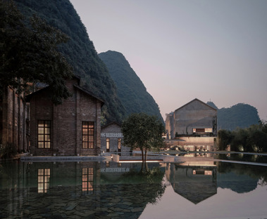 Alila Yangshou Hotel, Guangxi, China. Vector Architects. Photo of Su Shengliang.