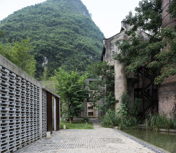 Alila Yangshou Hotel, Guangxi, China. Vector Architects. Photo of Su Shengliang.