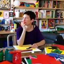 卡米拉Falsini:“我对陶瓷的颜色,灵感来自孟菲斯””title=